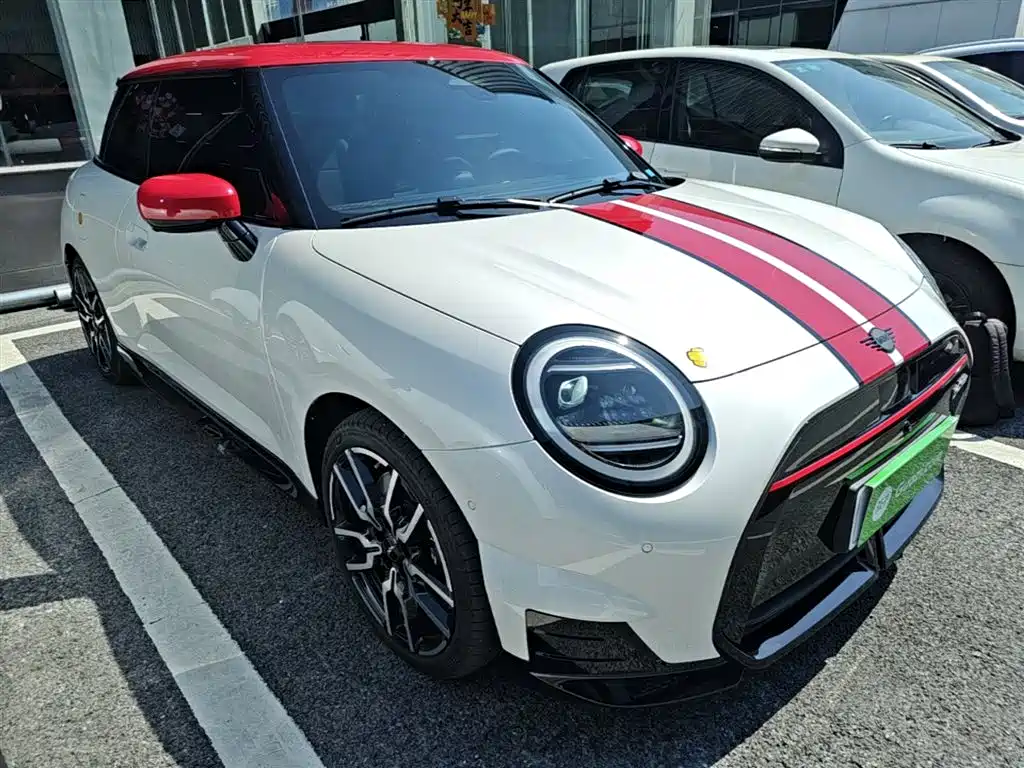 Mini COOPER 2024 452km COOPER SE