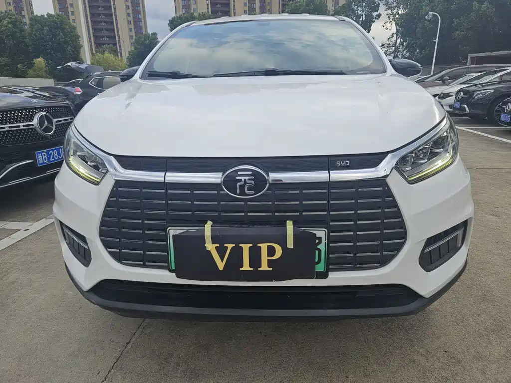BYD Yuan EV — миниатюра 2