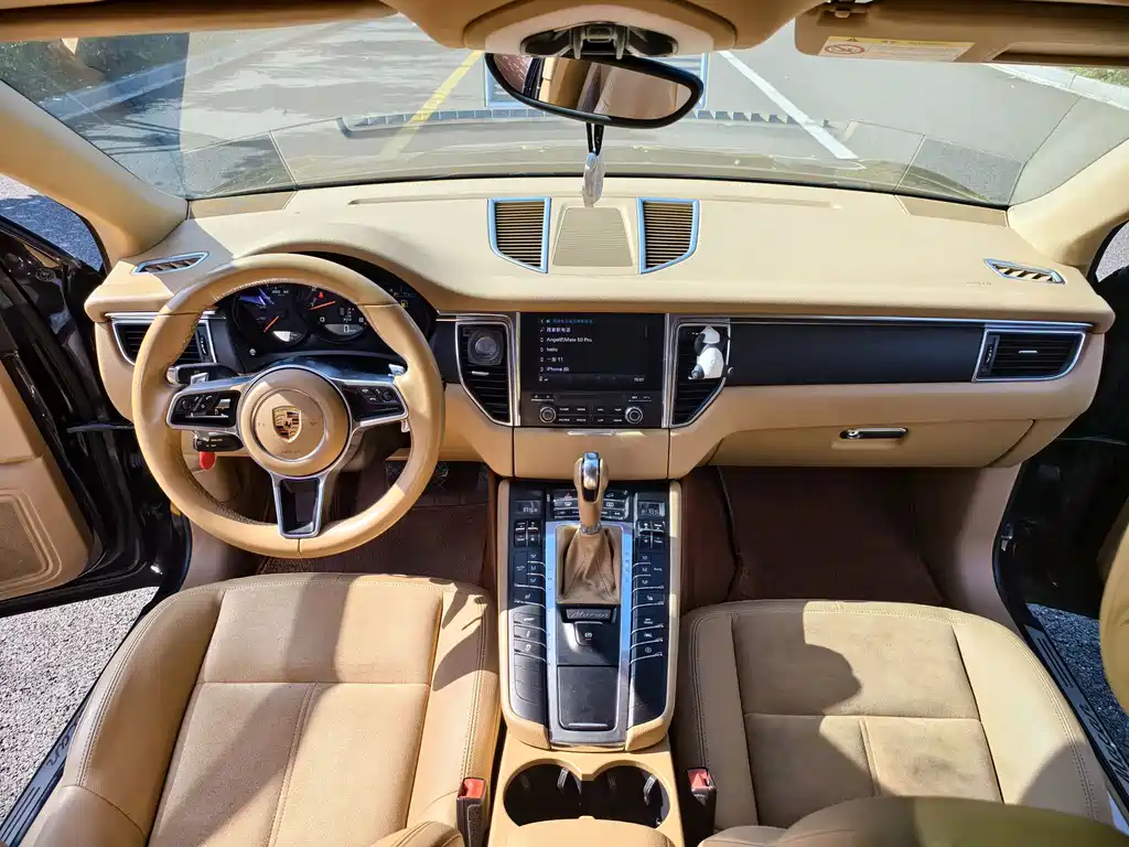 Porsche Macan — миниатюра 12