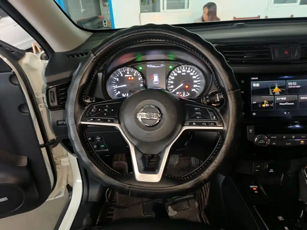 Nissan X-Trail — миниатюра 11