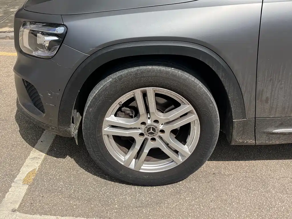 Mercedes-Benz GLB - фото 7