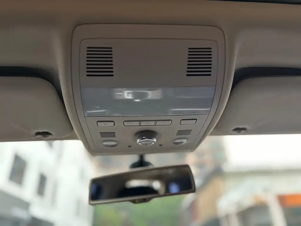 Volkswagen Touareg — миниатюра 23