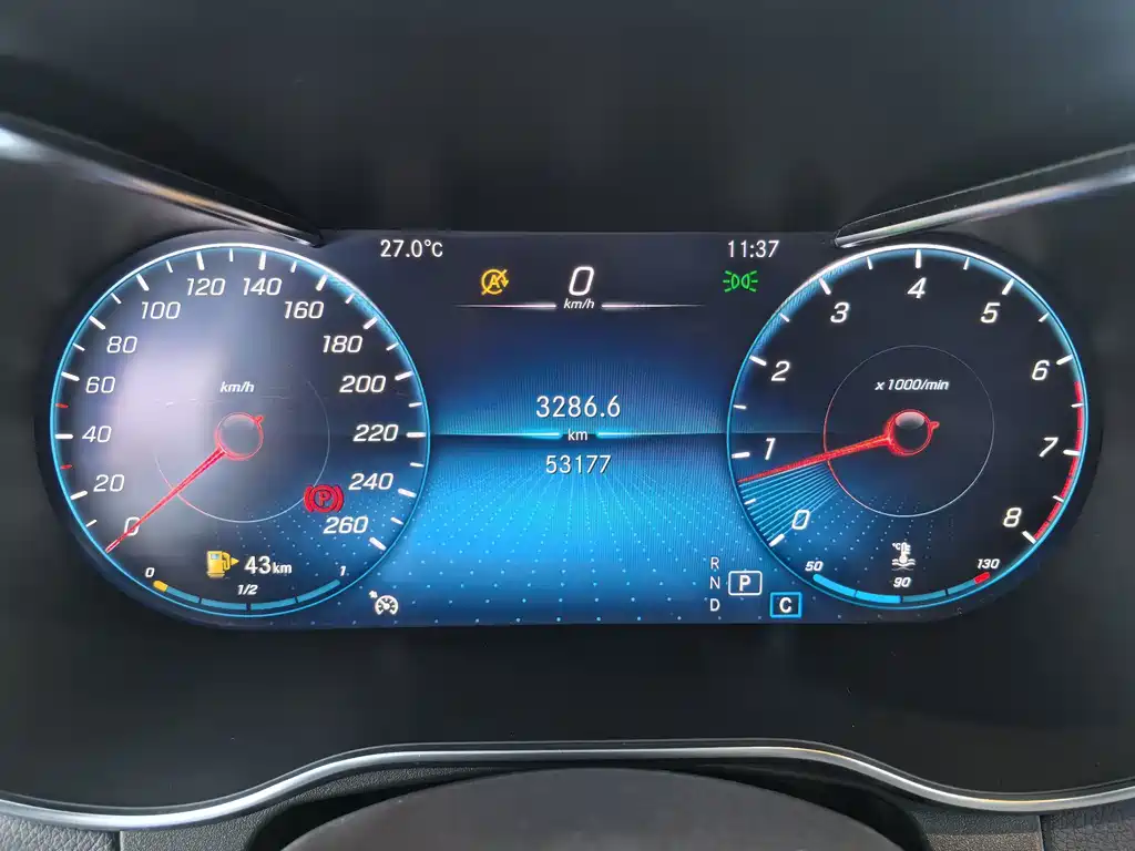 Mercedes-Benz GLC — миниатюра 9