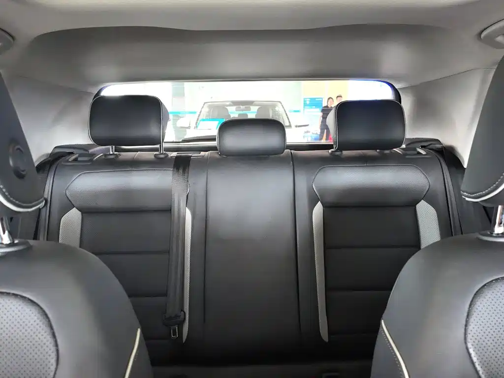 Volkswagen T-Roc — миниатюра 12