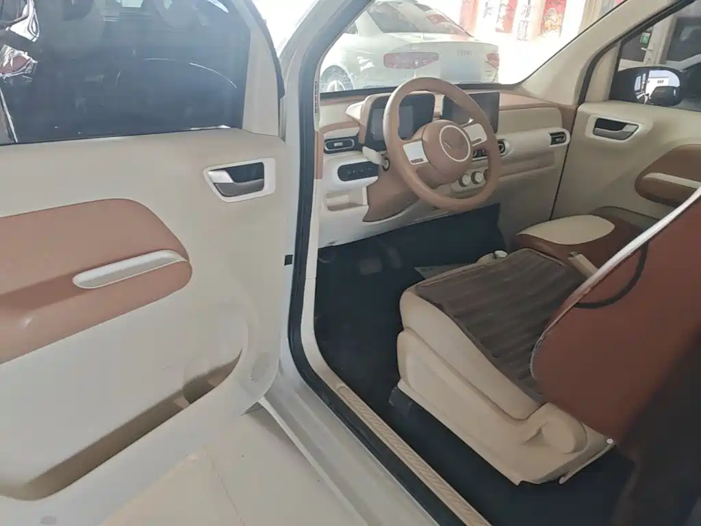 Wuling MINIEV — миниатюра 16