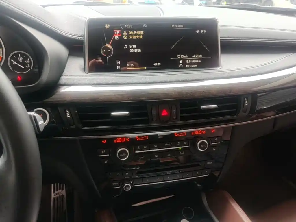 BMW X6 — миниатюра 13