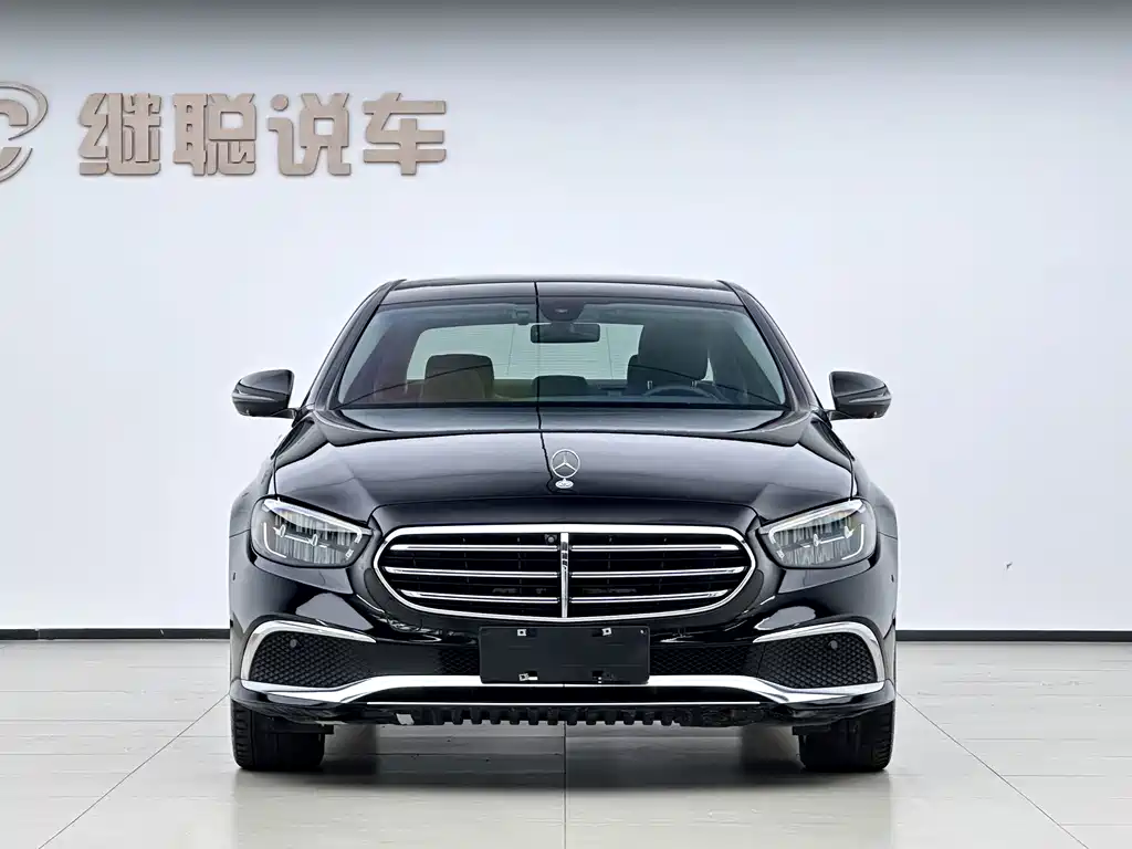Mercedes-Benz E-Class — миниатюра 2