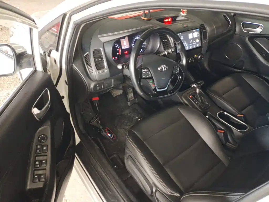 Kia K3 — миниатюра 16