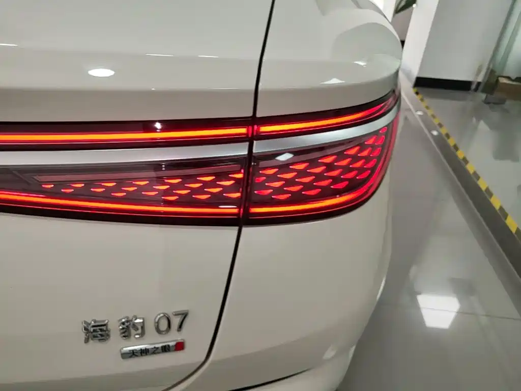 BYD Seal 07 DM-i — миниатюра 8
