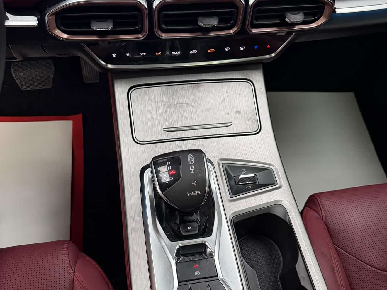 Jetour Jetour X70 PLUS 1.5 л 2022 г. Белый, пробег 18000 км