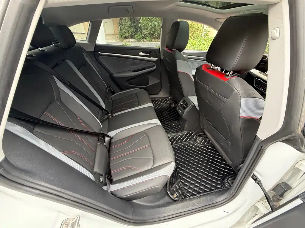 Volkswagen Lamando — миниатюра 10