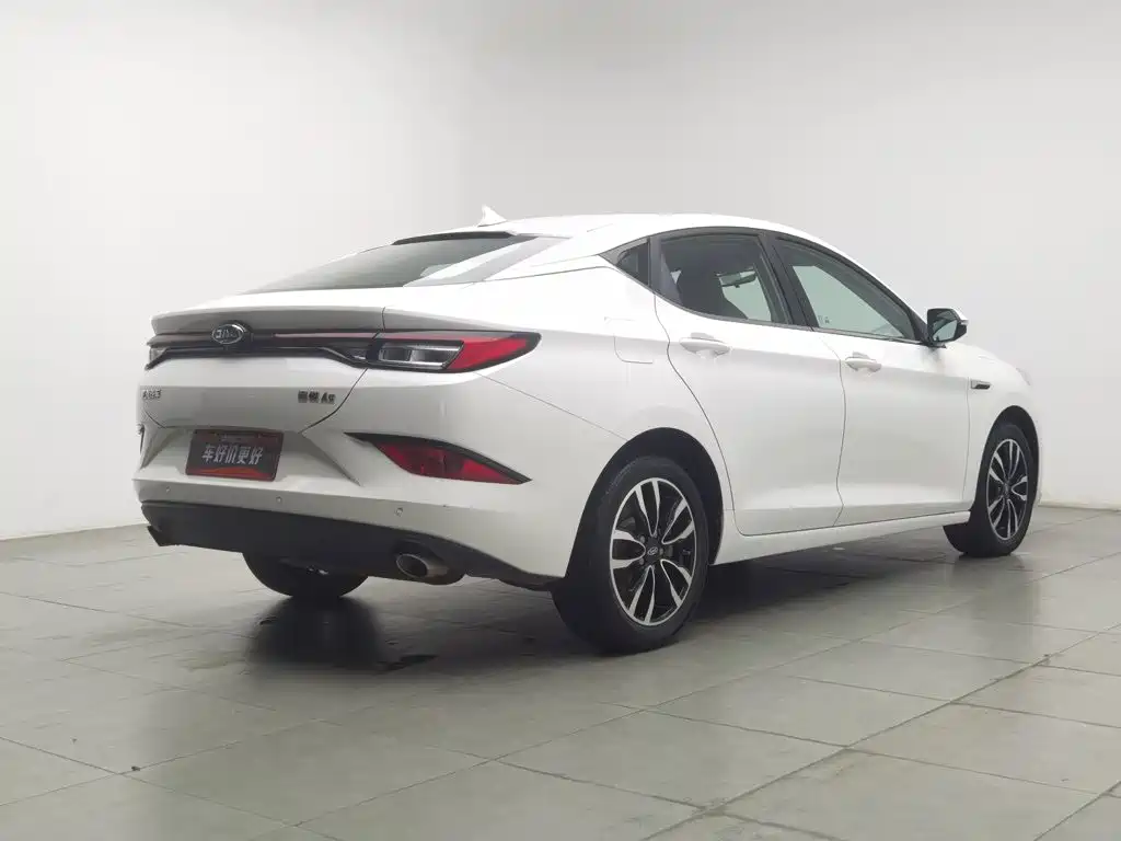JAC A5 — миниатюра 2