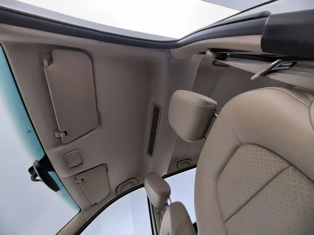 Wuling Hongguang — миниатюра 14