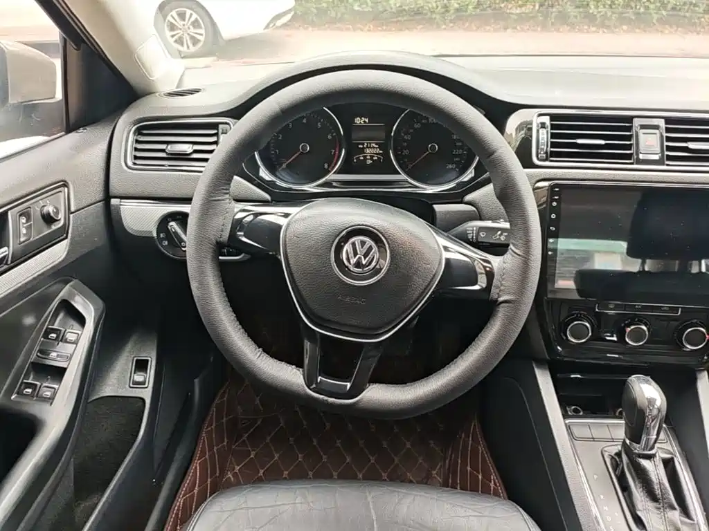 Volkswagen Sagitar — миниатюра 11