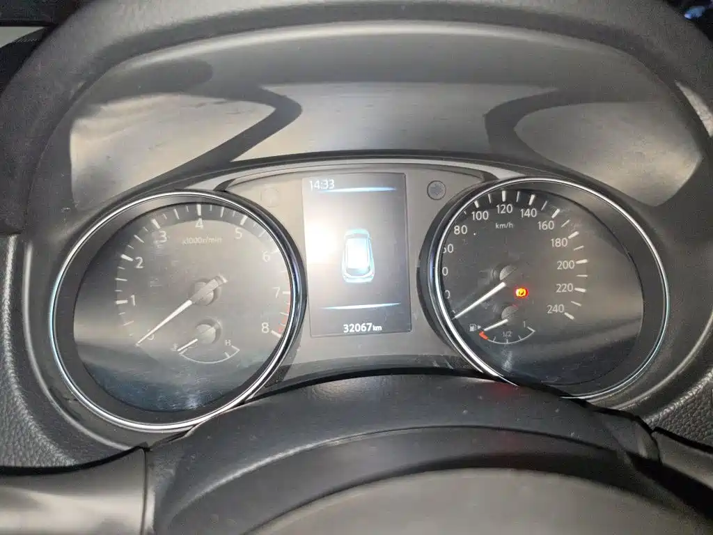 Nissan Qashqai — миниатюра 7