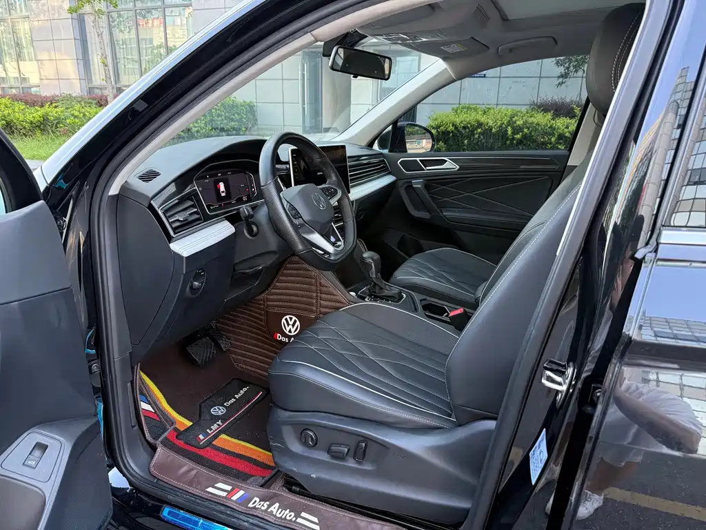 Volkswagen Tiguan L — миниатюра 7