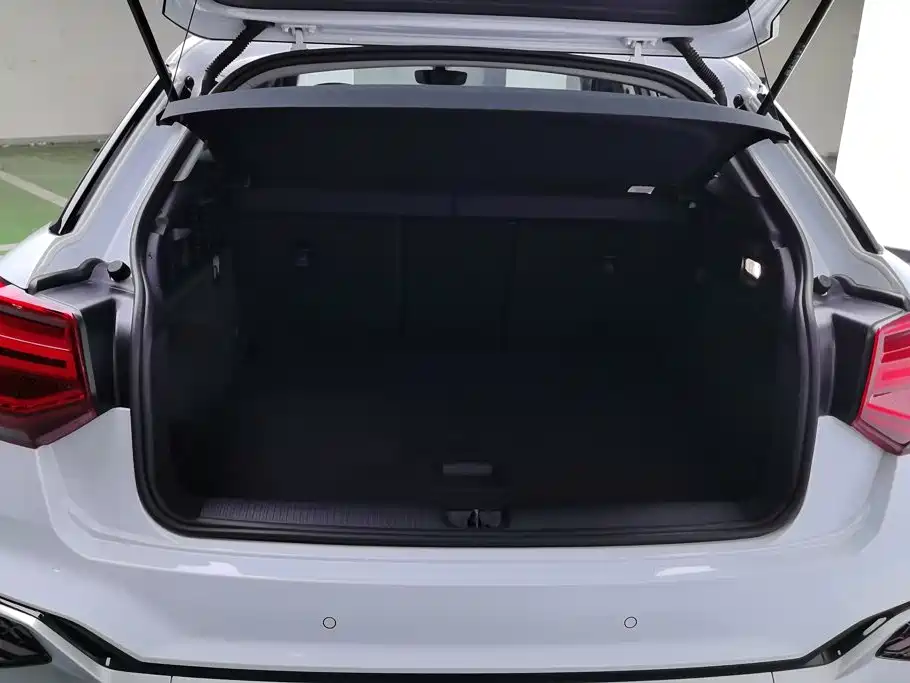 Audi Q2L — миниатюра 4