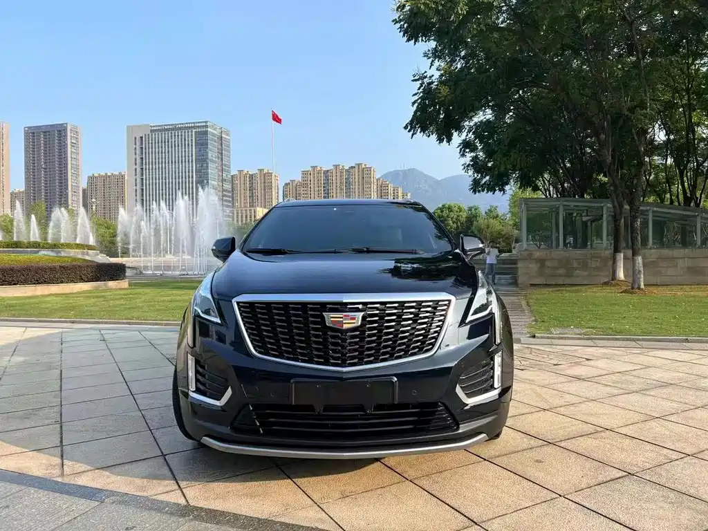 CADILLAC XT5