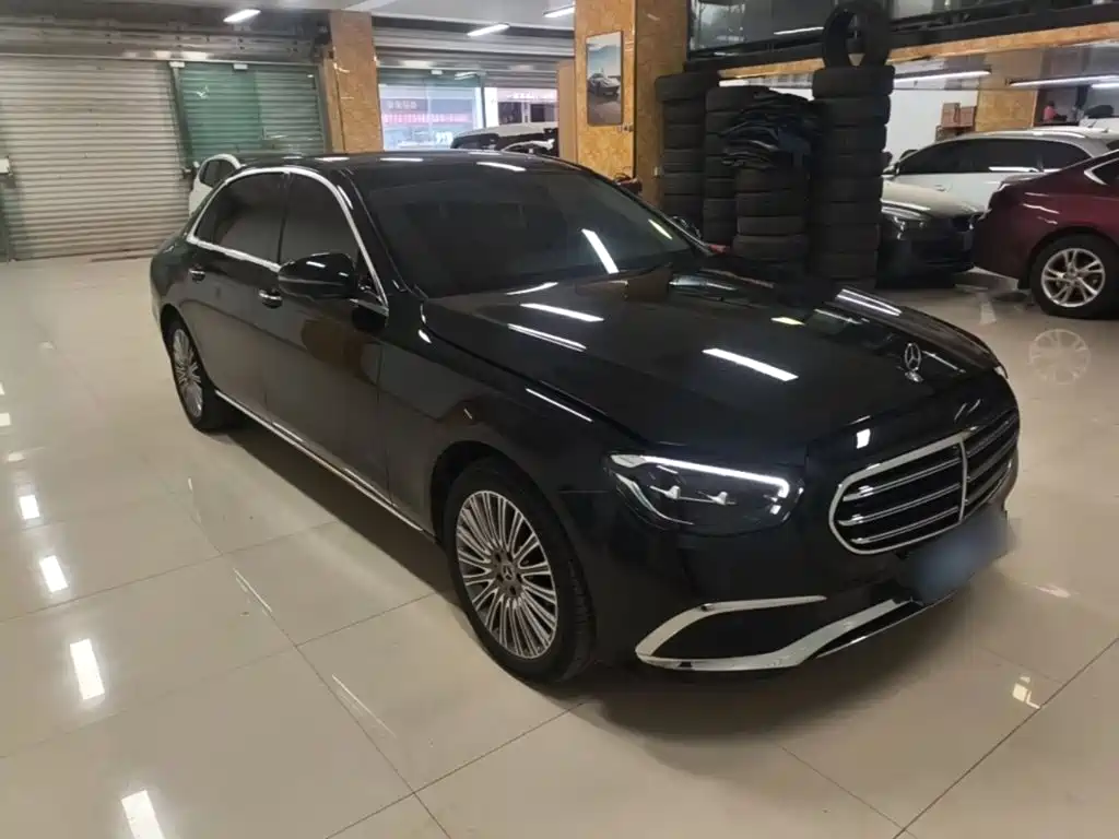 Mercedes-Benz E-Class — миниатюра 4