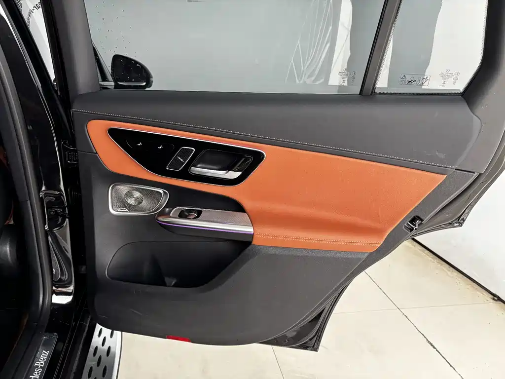 Mercedes-Benz GLC — миниатюра 23