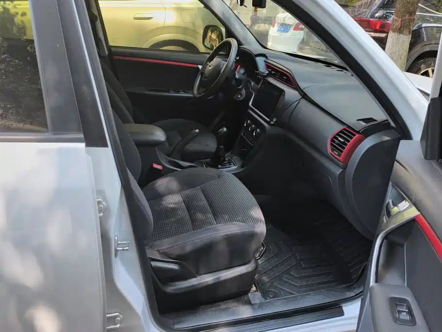 Chery Tiggo 3 — миниатюра 8