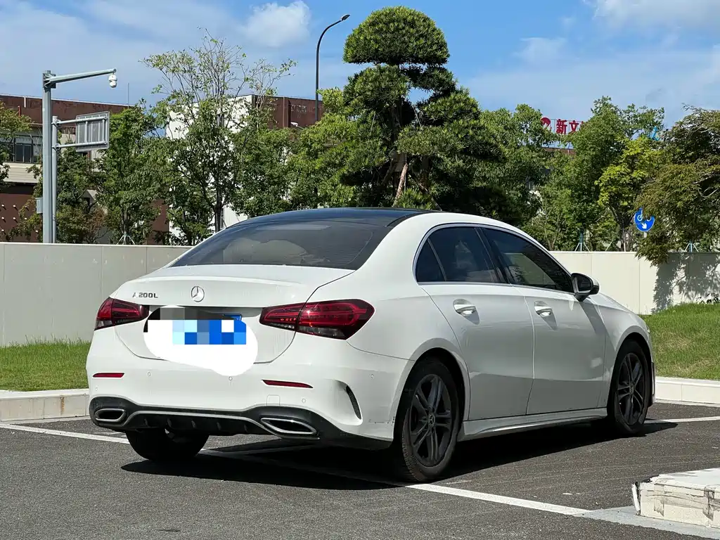 Mercedes-Benz A-Class — миниатюра 10