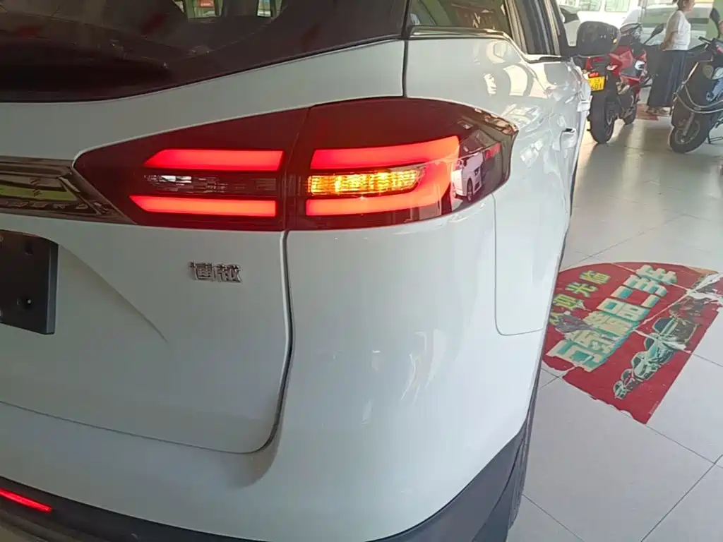 Geely Boyue — миниатюра 8