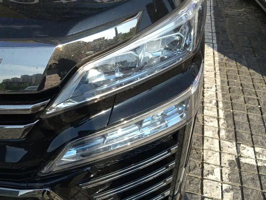 Toyota Vellfire 2021 2.5L HV