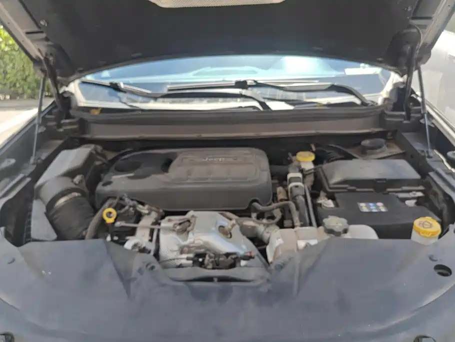 Jeep Cherokee — миниатюра 10