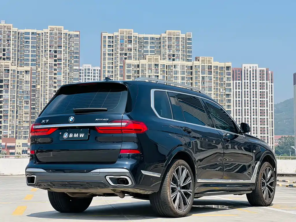 BMW X7 — миниатюра 11