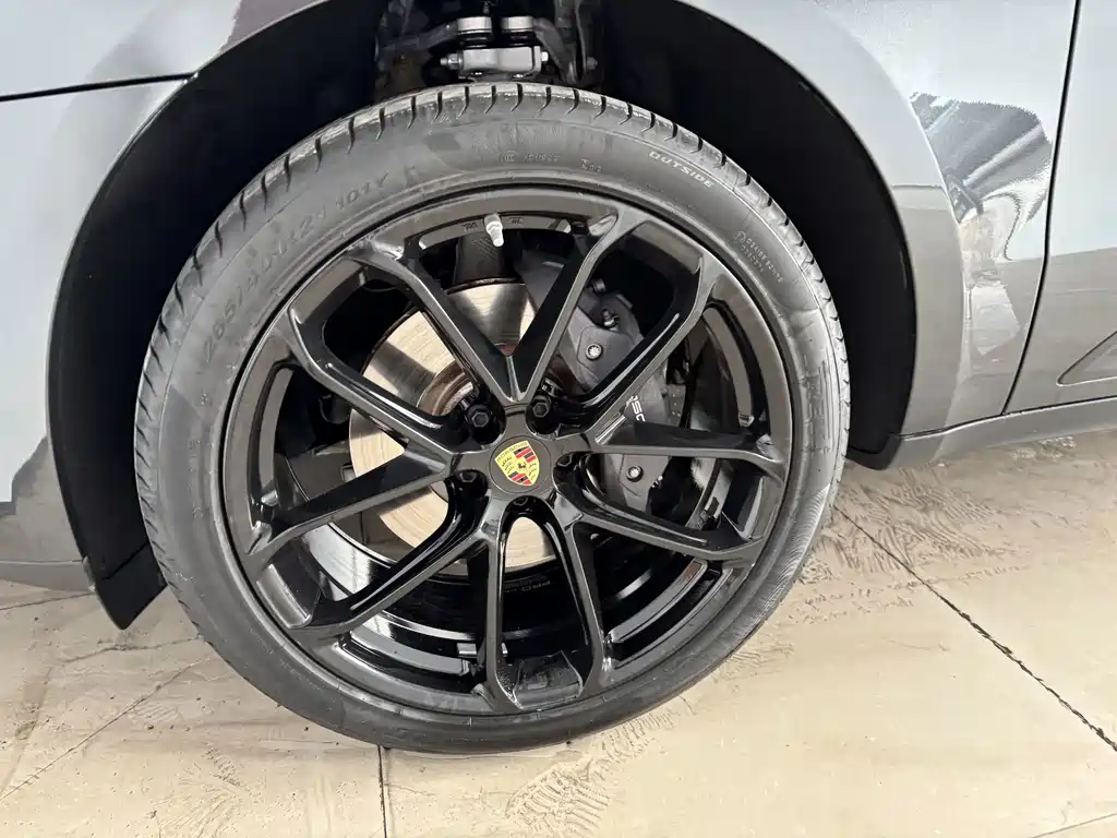 Porsche Macan — миниатюра 31