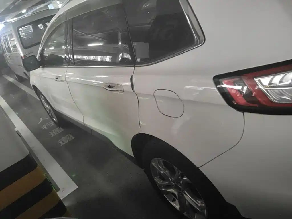 Ford Edge — миниатюра 25