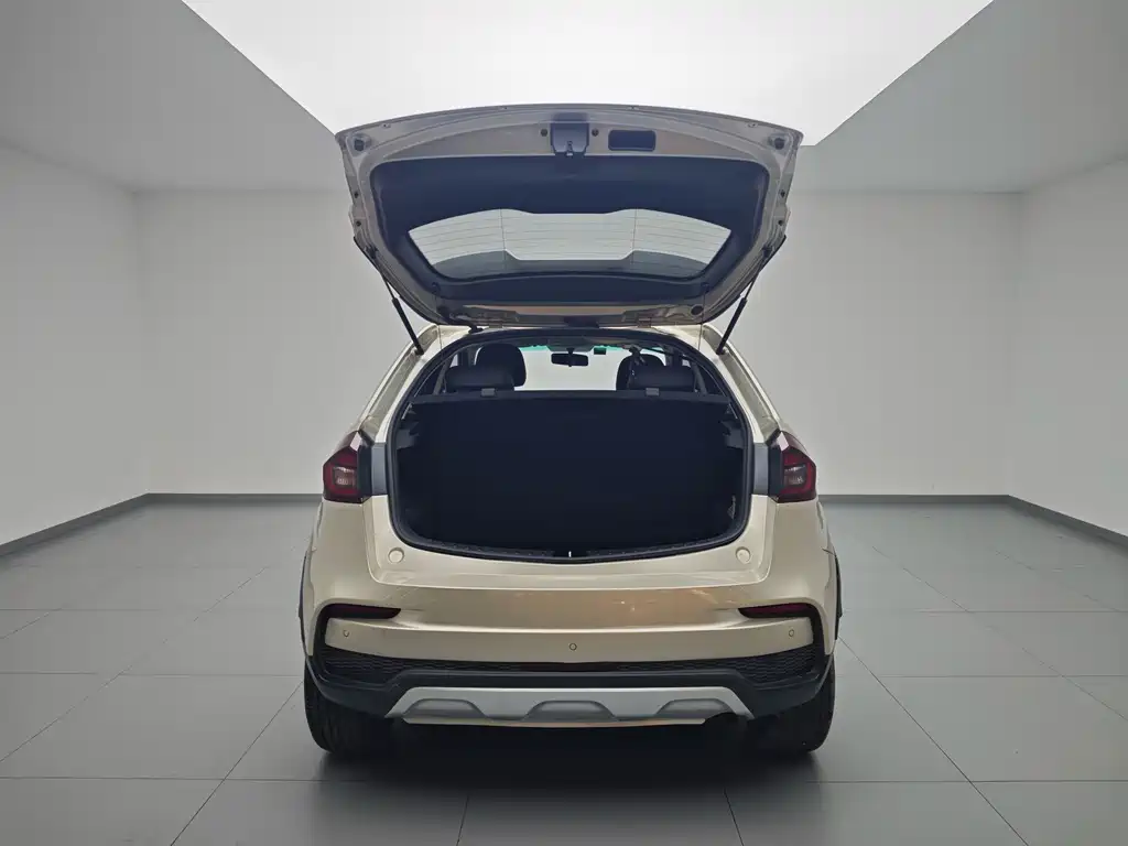 Geely Vision X3 — миниатюра 8