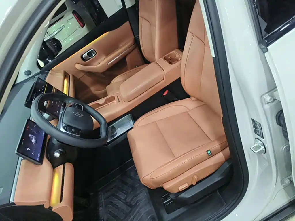 Leapmotor Leapmotor C10 — миниатюра 15
