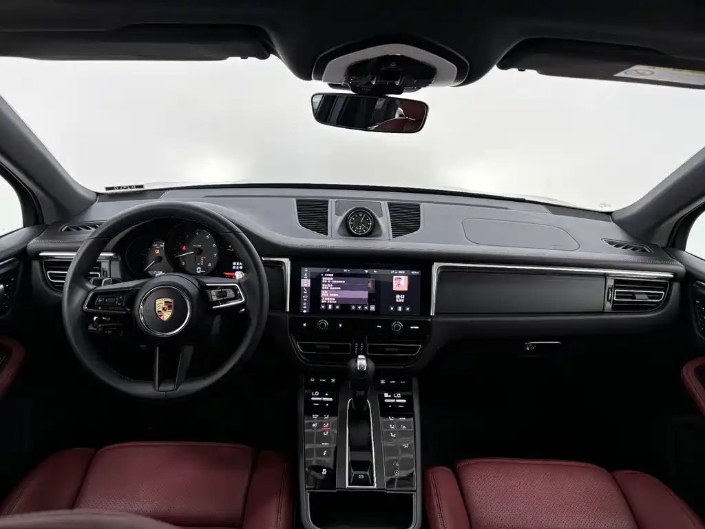 Porsche Macan — миниатюра 13