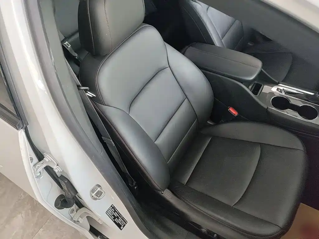 Chevrolet Malibu XL — миниатюра 25