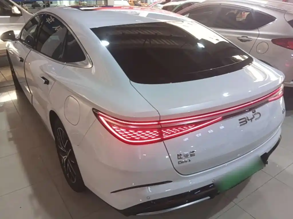 BYD Seal — миниатюра 5