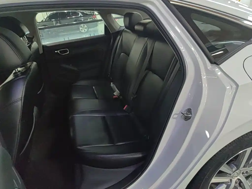 Honda Civic — миниатюра 17