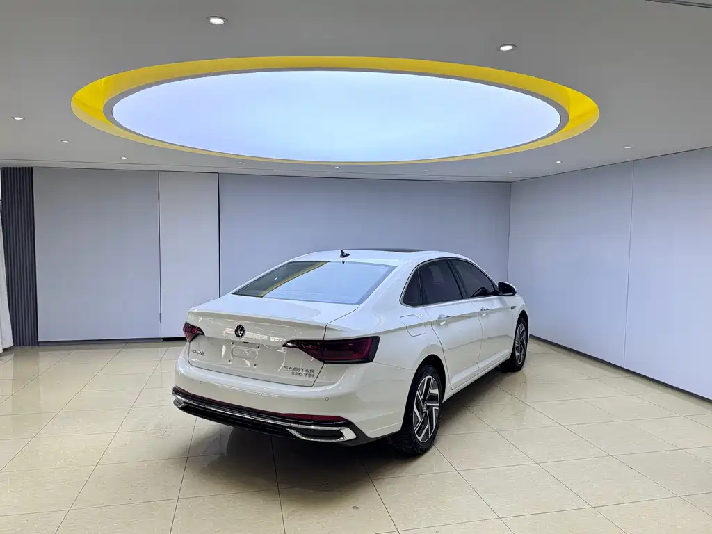 Volkswagen Sagitar 2023 280TSI DSG