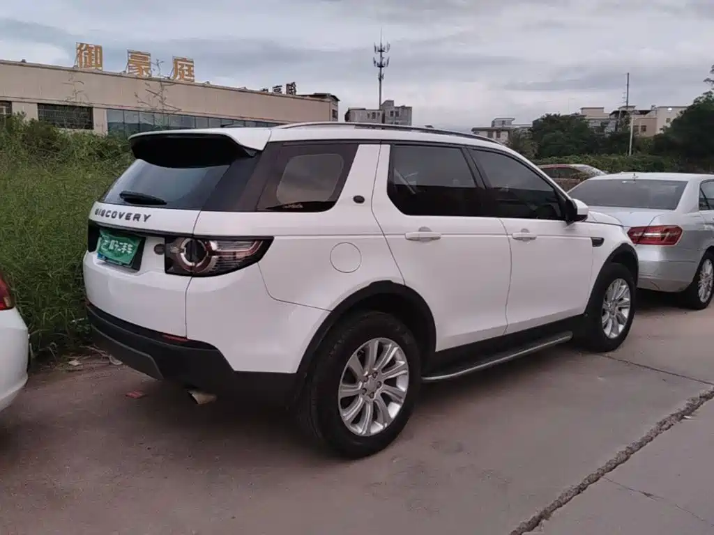 Land Rover Discovery Sport — миниатюра 4