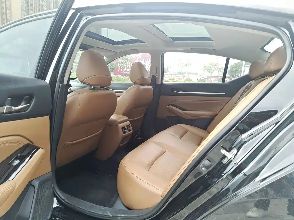 Nissan Teana — миниатюра 9