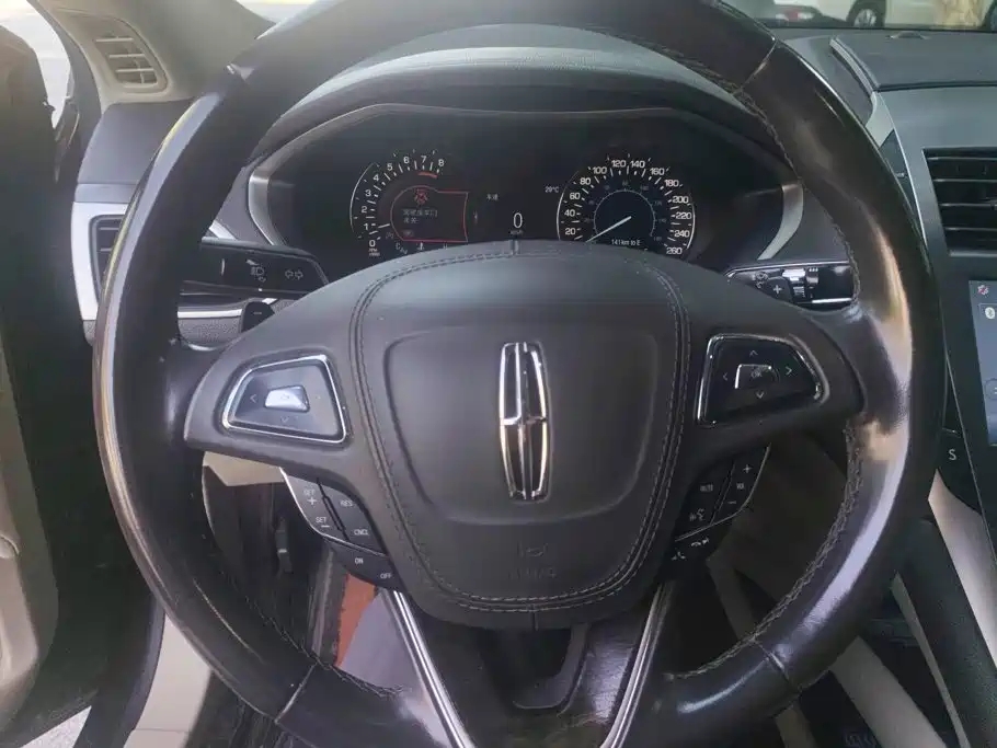 Lincoln MKZ — миниатюра 15