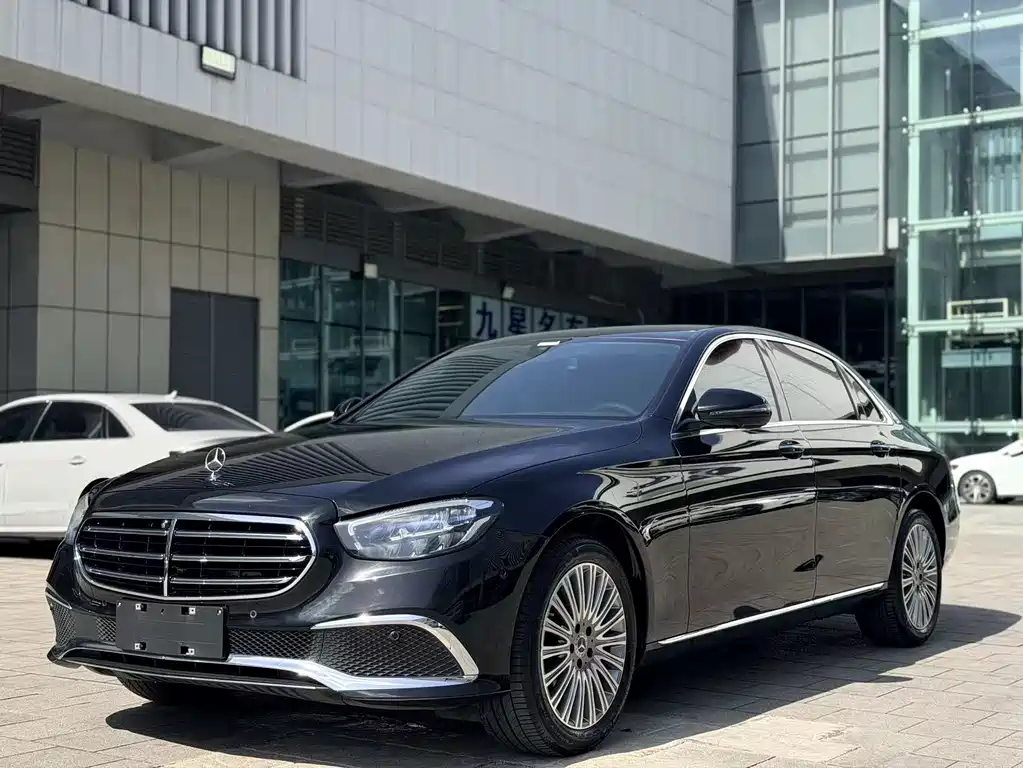 Mercedes-Benz E-Class 2023