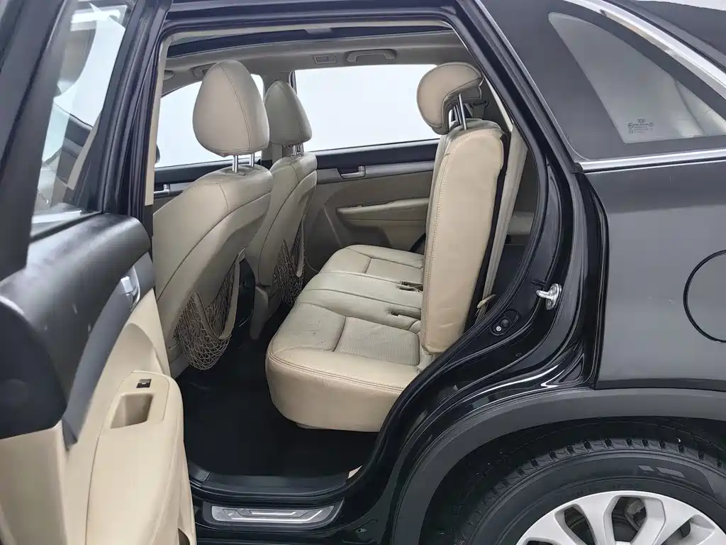 Kia Sorento — миниатюра 15