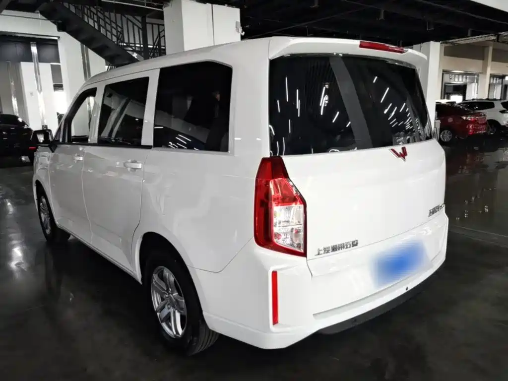 Wuling Hongguang PLUS — миниатюра 5
