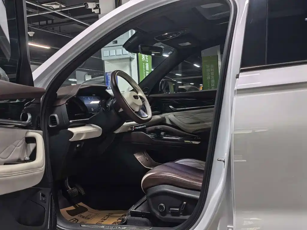 Geely Xingyue L — миниатюра 11
