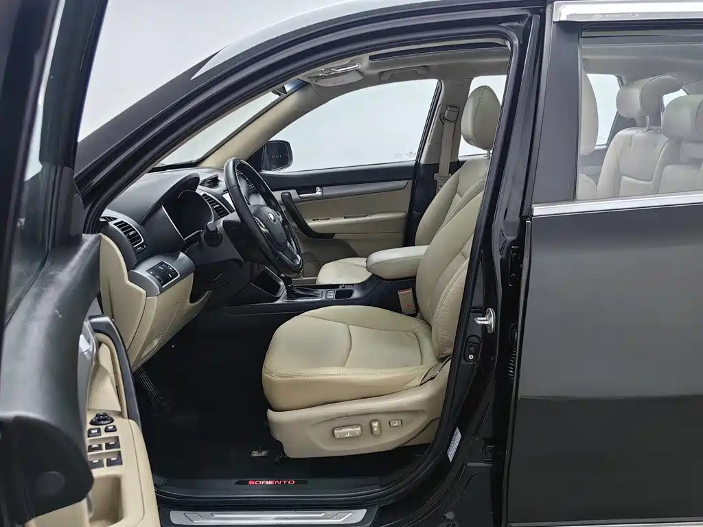 Kia Sorento — миниатюра 10