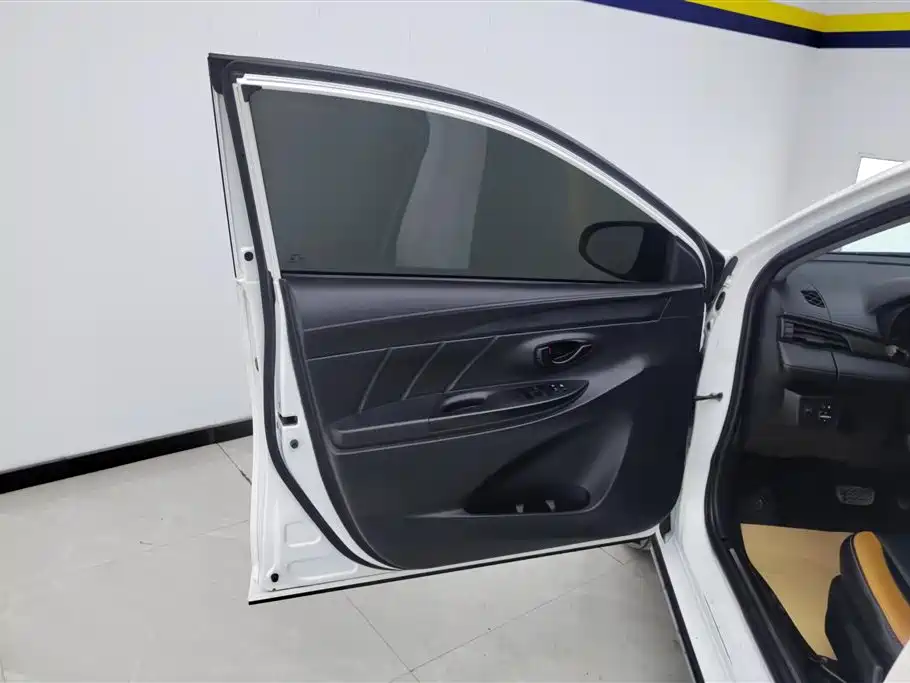 TOYOTA YARIS L ZHIXUAN