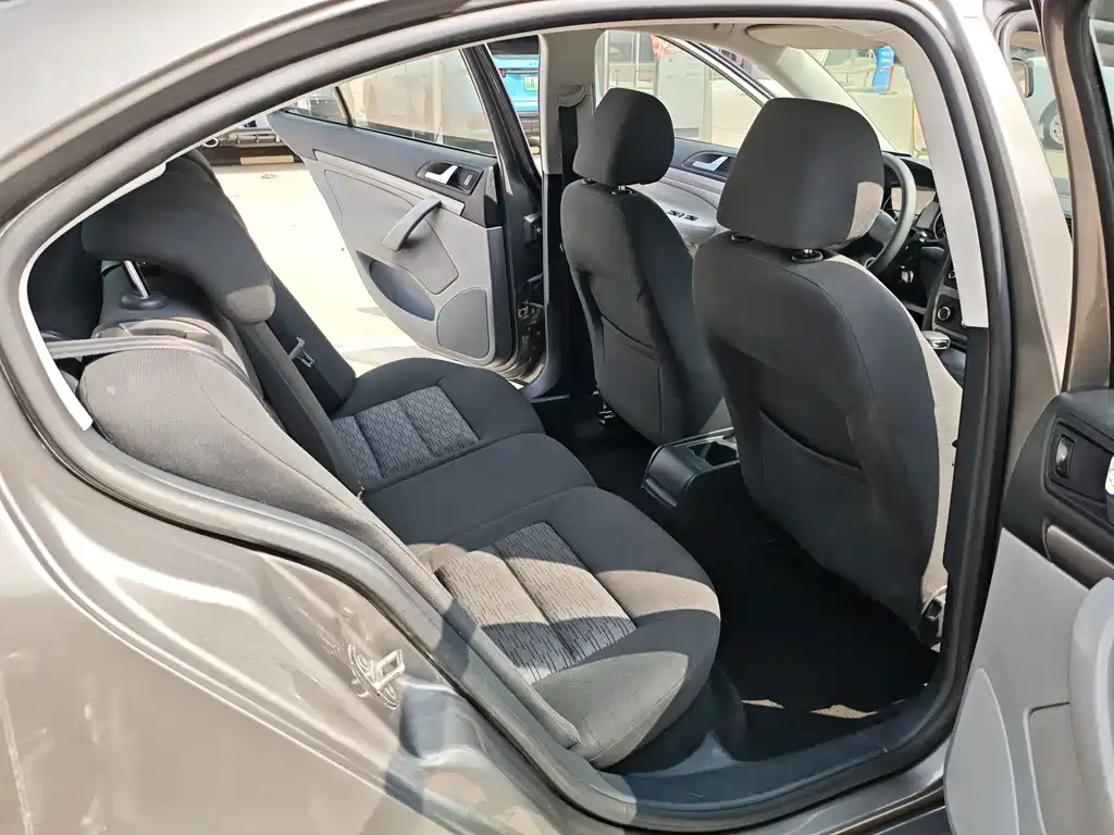 Skoda Octavia — миниатюра 11