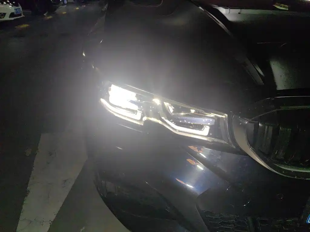 BMW 3 Series — миниатюра 7